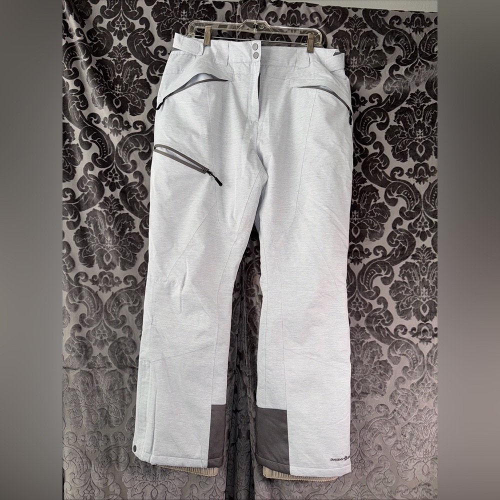 Outdoor gear women’s snow/ski winter pants gray color size XL